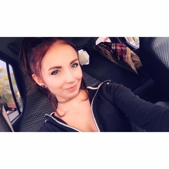 Meet your Posher, Jaclyn - Picture 1 of 1